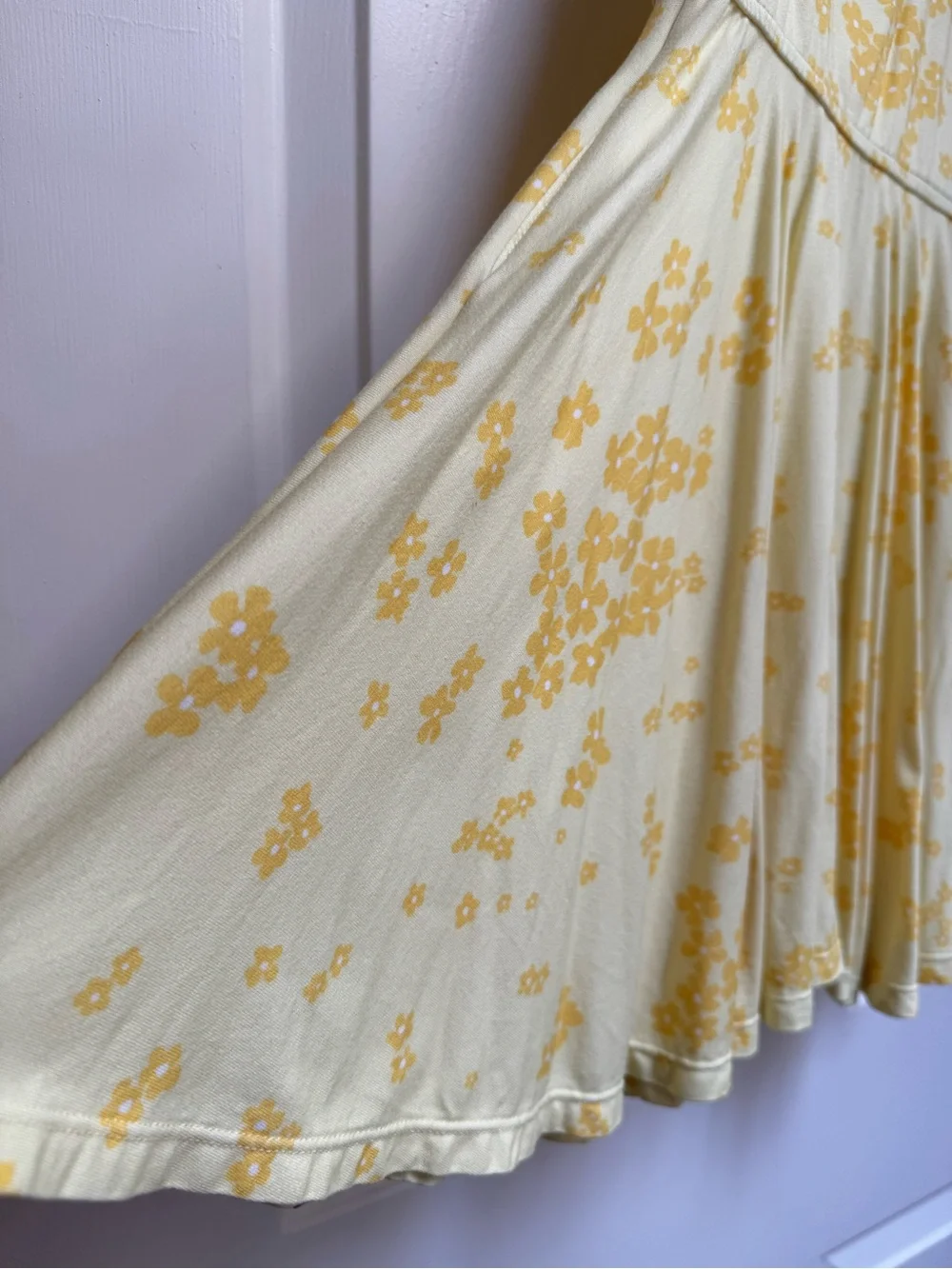 OMI JO 4T Twirl Yellow Floral with Pockets Sleeveless Circle Dress Girls WDW